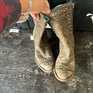 Corral round toe cowboy boots